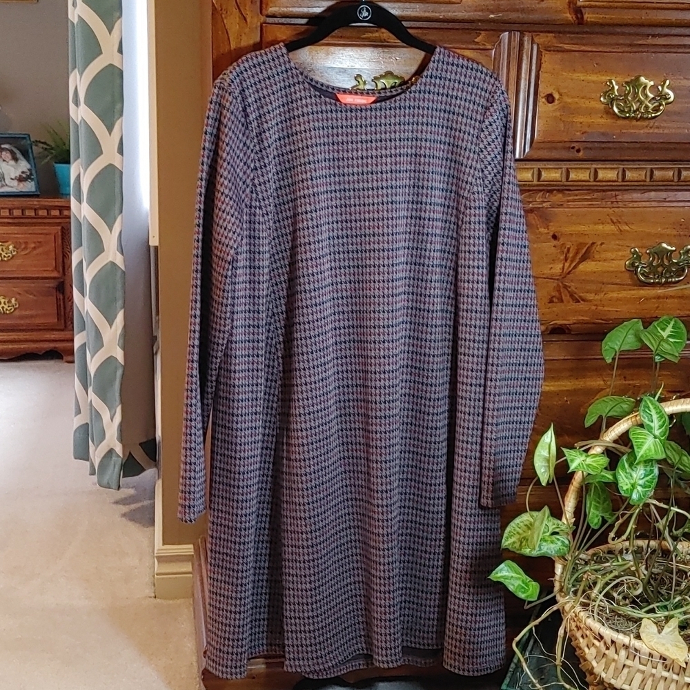 Joe Fresh Ladies size Large cozy houndstooth dress